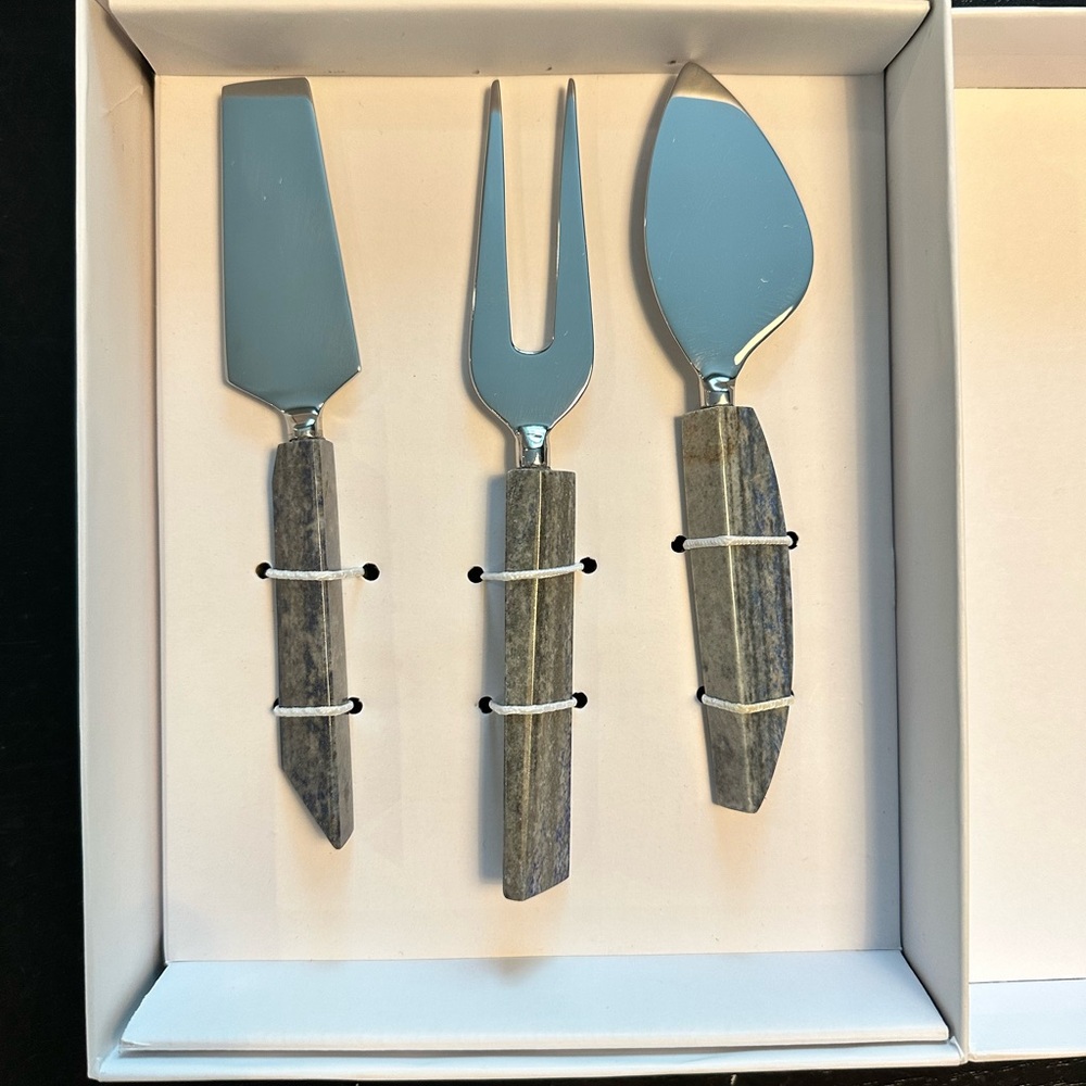 Cb2 marble cheese knives NWT
